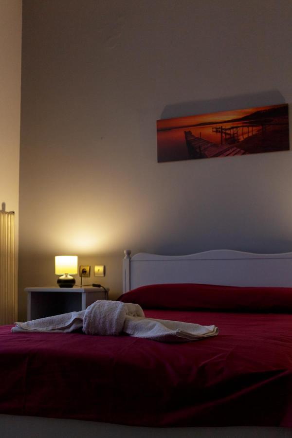 Finikas Hotel Larissa Bagian luar foto