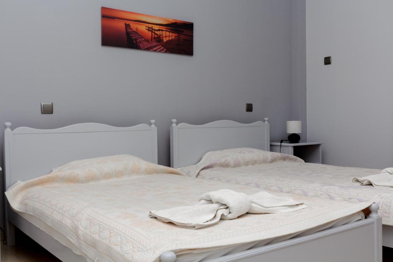 Finikas Hotel Larissa Bagian luar foto